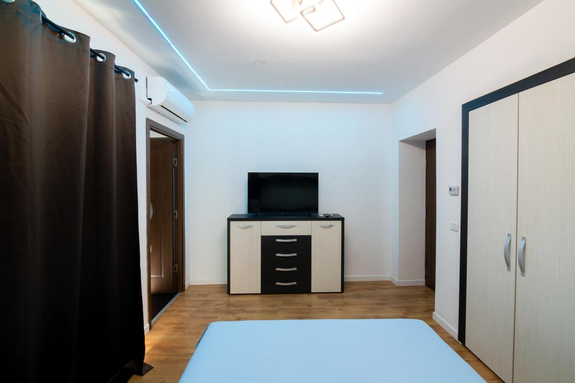 Grayhouse Apartment Арад Екстериор снимка
