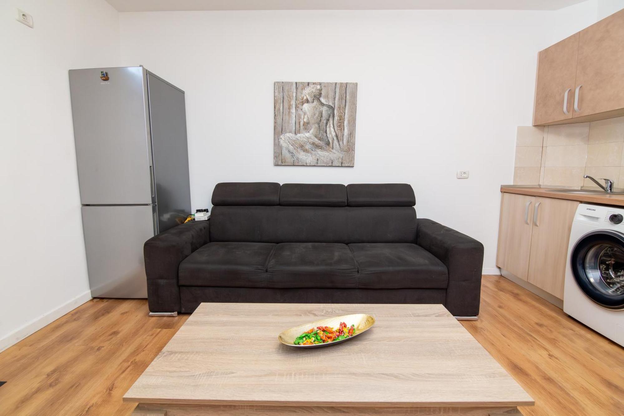 Grayhouse Apartment Арад Екстериор снимка